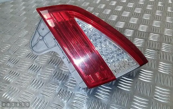 Ford Mondeo MK IV Tailgate rear/tail lights 7S7113A602A