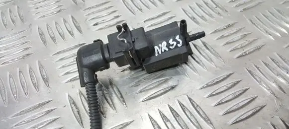 Vacuum valve