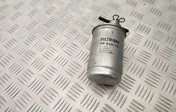 Audi A6 S6 C6 4F Fuel filter housing 