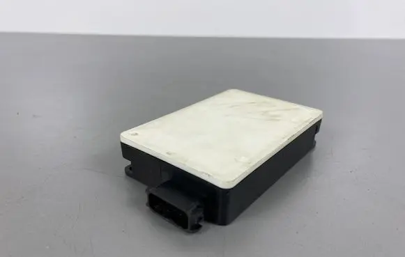 Jeep Cherokee Blind spot module 68147626AG