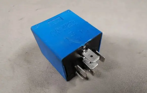 Renault Espace II Other relay 12VR102406
