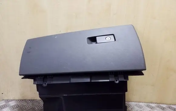 Volvo XC70 Glove box set 30676281 39996886