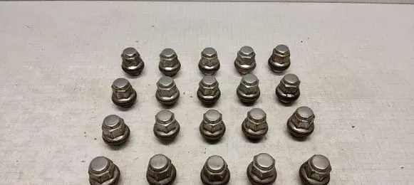 Toyota Verso Nuts/bolts 
