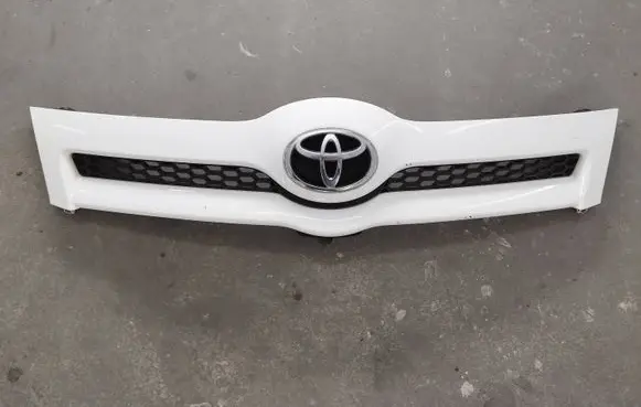 Toyota Corolla Verso E121 Front grill 53111-0F020 53111-0F010 53117-0F010