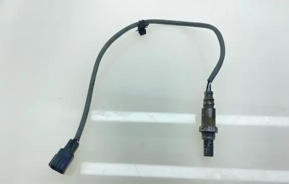 Subaru Legacy Lambda probe sensor 22690AA81 22690AA810 22690AA