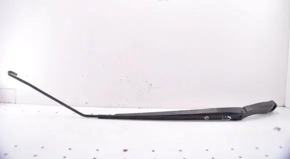 Chrysler Town u0026 Country V Front wiper blade arm 05113044AB