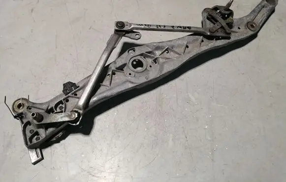 BMW 7 E38 Front wiper linkage 8352015 61618352015 3397020376