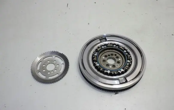 Hyundai Bayon Dual mass flywheel 2320007510