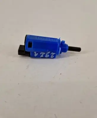 Renault Captur Clutch pedal sensor 253251679R
