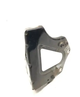 Audi A6 S6 C6 4F Fender mounting bracket 4F0821136A 08S109