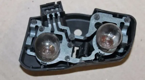 BMW 3 E46 Tail light bulb cover holder 6907937