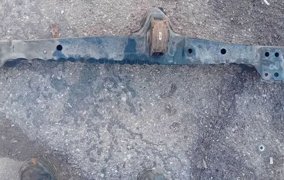 Toyota Avensis T270 Front subframe