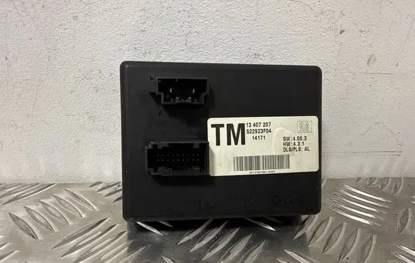 Opel Insignia A Light module LCM 522923F04 13407207