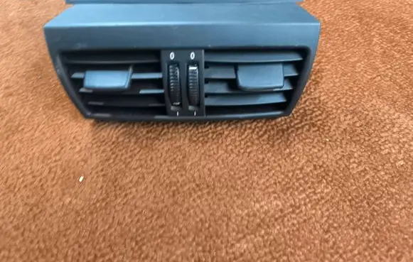 BMW X5 E70 Rear air vent grill 6954953 6958748 6954954