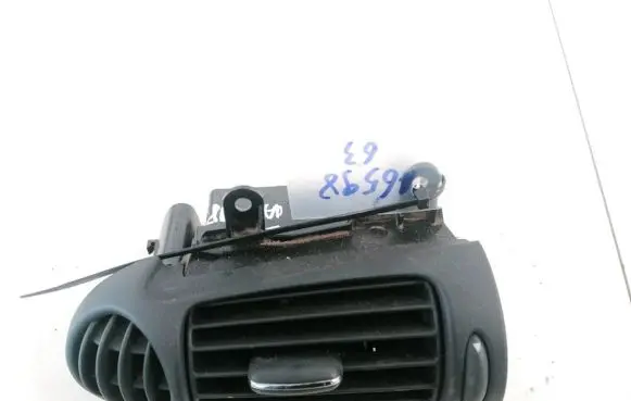 Mercedes-Benz C W203 Dash center air vent grill 2038300254
