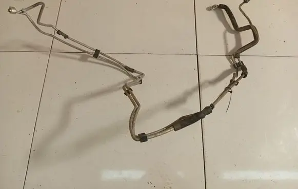 Subaru Legacy Air conditioning (A/C) pipe/hose