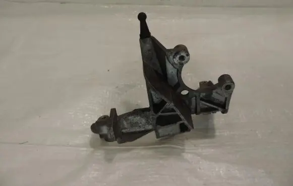 Ford C-MAX II Engine mount bracket FM5Q-9B470-CB