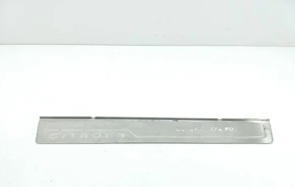 Citroen C4 Grand Picasso Side skirt front trim 