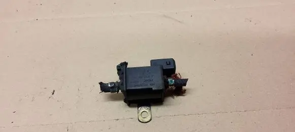 Audi A4 S4 B5 8D Turbo solenoid valve 026906283F 72189500