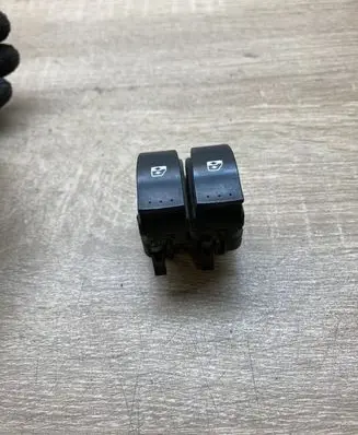 Renault Megane I Electric window control switch 