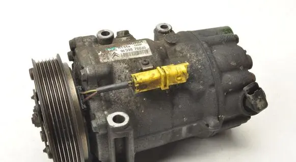 Citroen C4 Grand Picasso Air conditioning (A/C) compressor (pump) 9659876080
