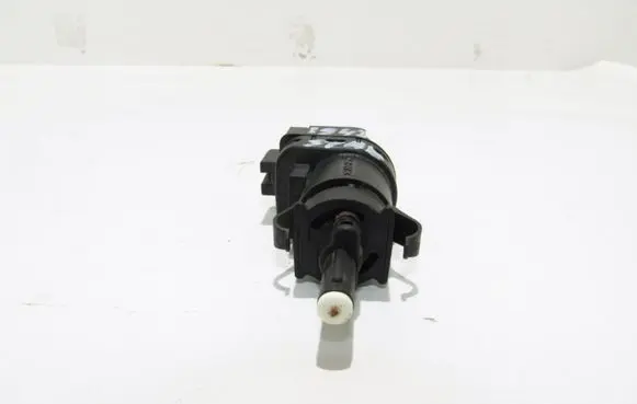 Ford Focus Brake pedal sensor switch 3M5T13480AB