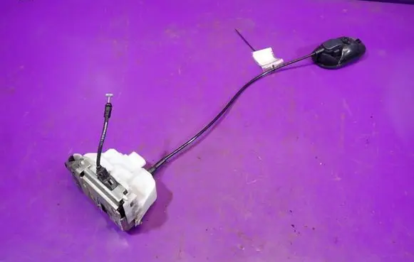 Renault Megane II Front door lock 