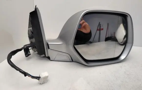 Honda CR-V Front door electric wing mirror