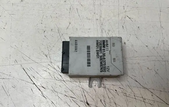 BMW 7 E38 Tow bar trailer control unit/module 61358375550 72EB801 A400002