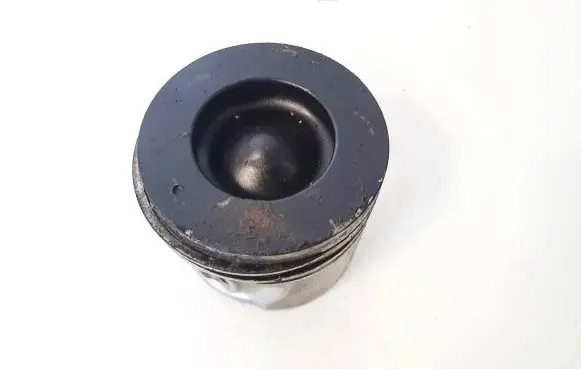 KIA Carens I Piston p252 5p04b
