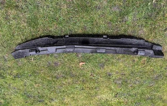 Peugeot 5008 II Front bumper foam support bar 9836769980