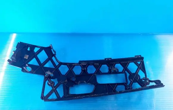 Volkswagen PASSAT B7 Front bumper mounting bracket 3AA807178