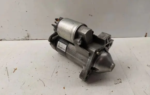 Nissan Note (E11) Starter motor 2330000QA0 8200584675