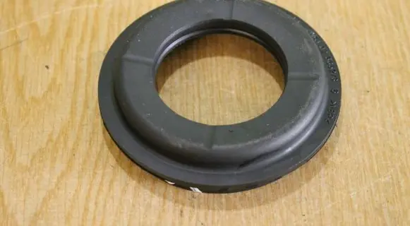 Seat Leon (1P) Oil filler cap 038133287C