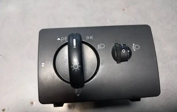 Ford Focus Light switch 4M5T13A024LA