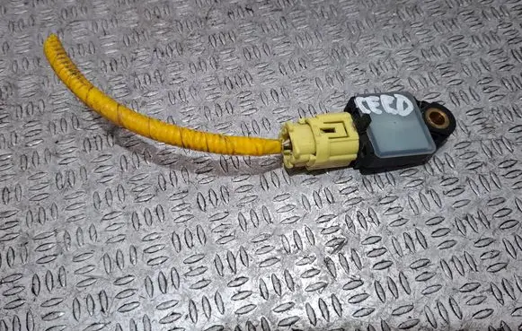 KIA Ceed Airbag deployment crash/impact sensor 95930A2060 A2GLBF82802790