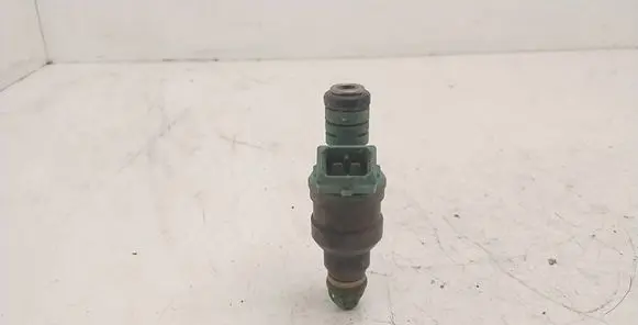 BMW 5 E39 Fuel injector 0280150415