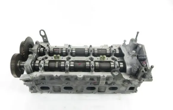 Chevrolet Cruze Engine head 25183241
