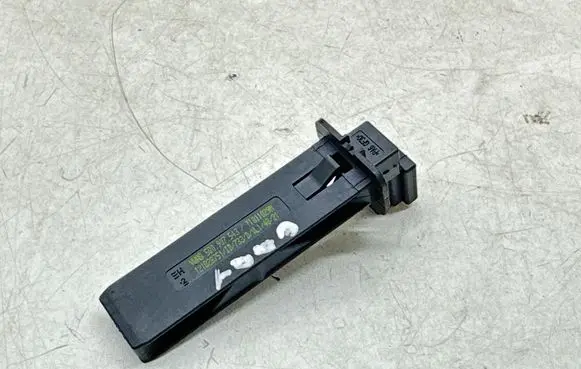 Volkswagen Caddy Interior temperature sensor 5Q0907543