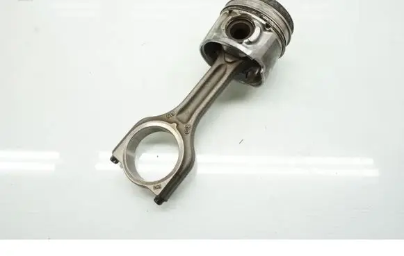 Mazda 3 II Piston with connecting rod 