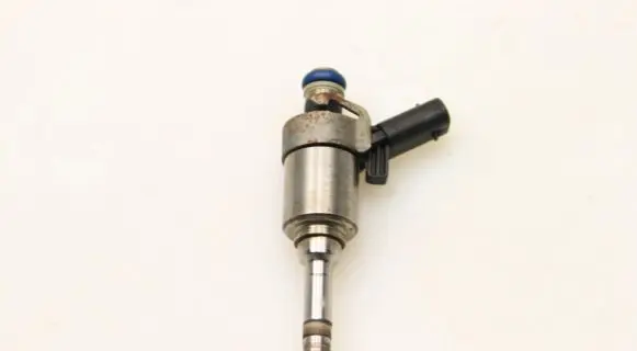 Audi A4 S4 B8 8K Fuel injector 06H906036H