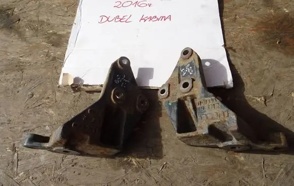 Iveco Daily 6th gen Engine mounting bracket 5801260396 5801260393