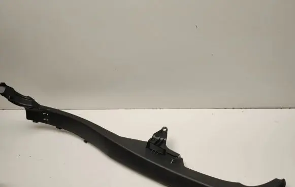 Mercedes-Benz C W205 (D)pillar trim (top) A2056900225