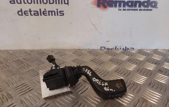 Opel Omega B1 Wiper control stalk 090494655501676 090494657501674 090494656501669