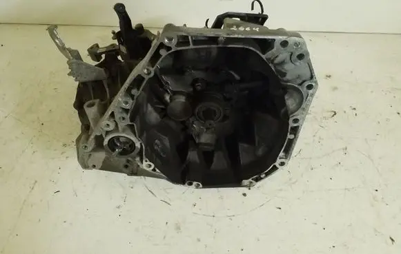 Nissan Juke I F15 Manual 6 speed gearbox JR5339