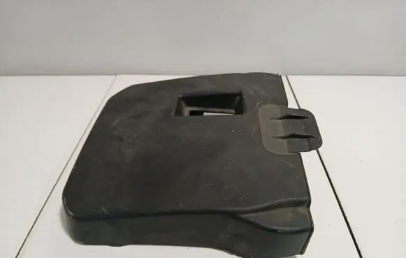 Ford Focus Battery box tray cover/lid AM5110A659AB