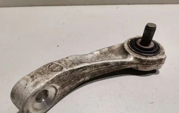 Front anti-roll bar/stabilizer link