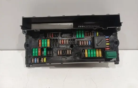 BMW X3 F25 Fuse module 9315150 317033444 2205150