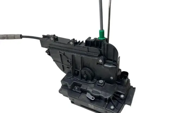 Mercedes-Benz V Class W447 Front door lock A4477200035 4477200035