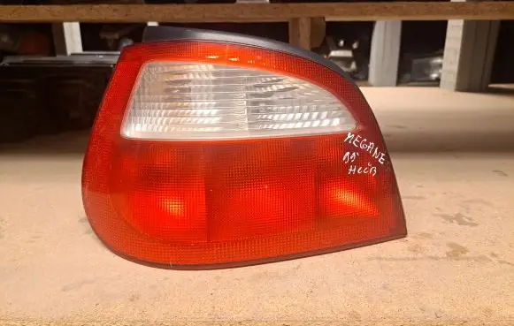 Renault Megane I Rear/tail lights 7700428320 2VP00810101 2VP008101